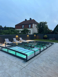 Pooltak ICON KIT S3 4×9 (kirkas lasi, sivuovi, yksinkertainen kisko, antrasiitti)