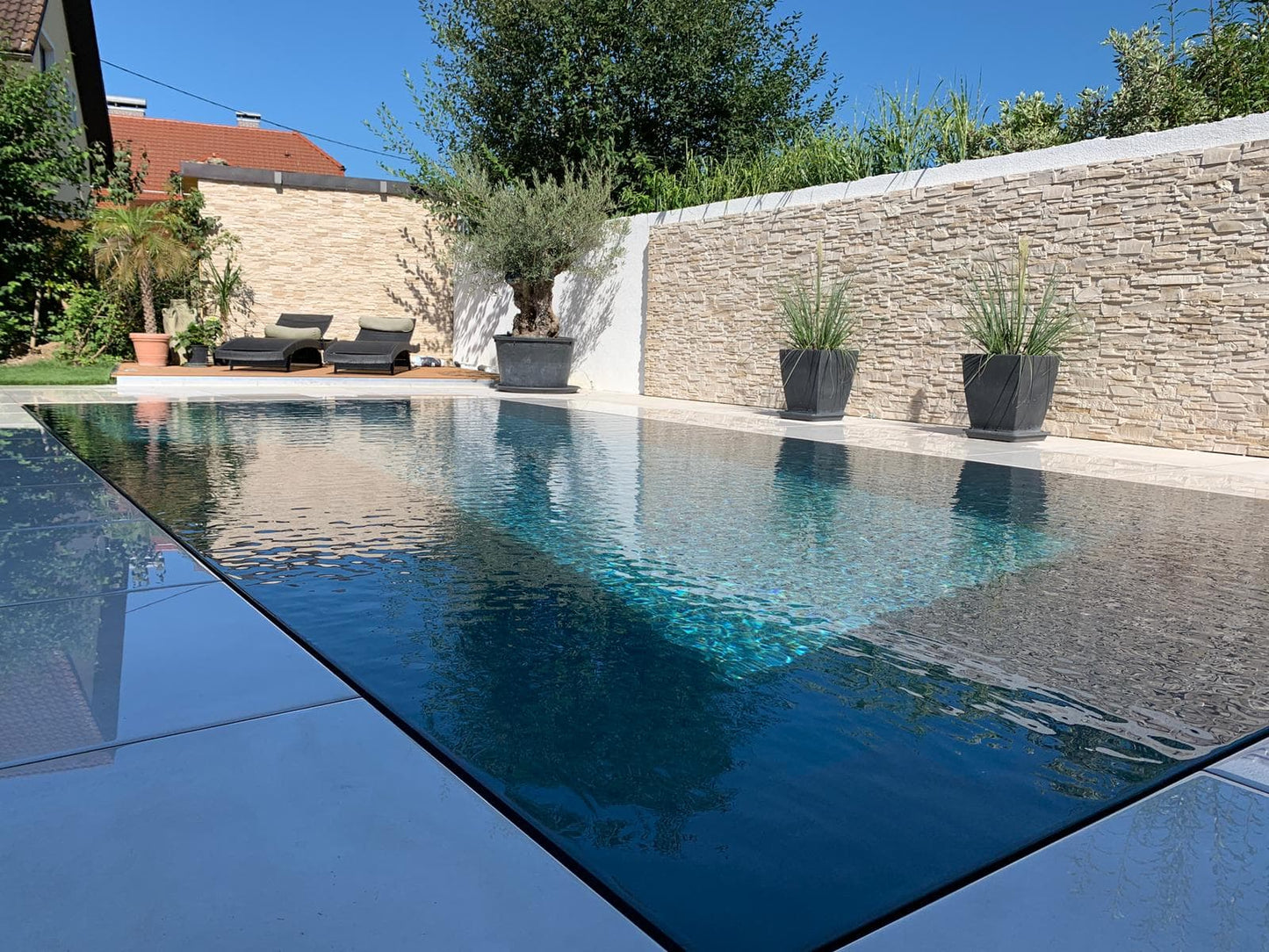 Pooltime Exclusive Overflow PP -allas tasapainotankilla 4 x 12 x 1,5 m