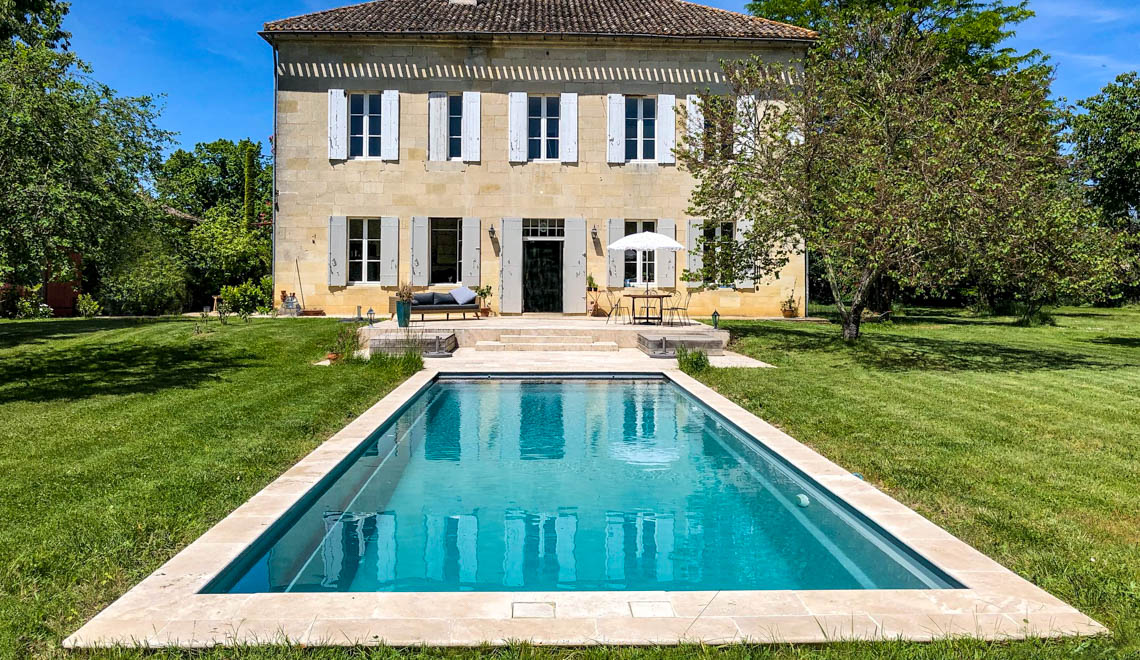 Leisurepools Cube High Waterline 4×9-12m, 1,5m syvä