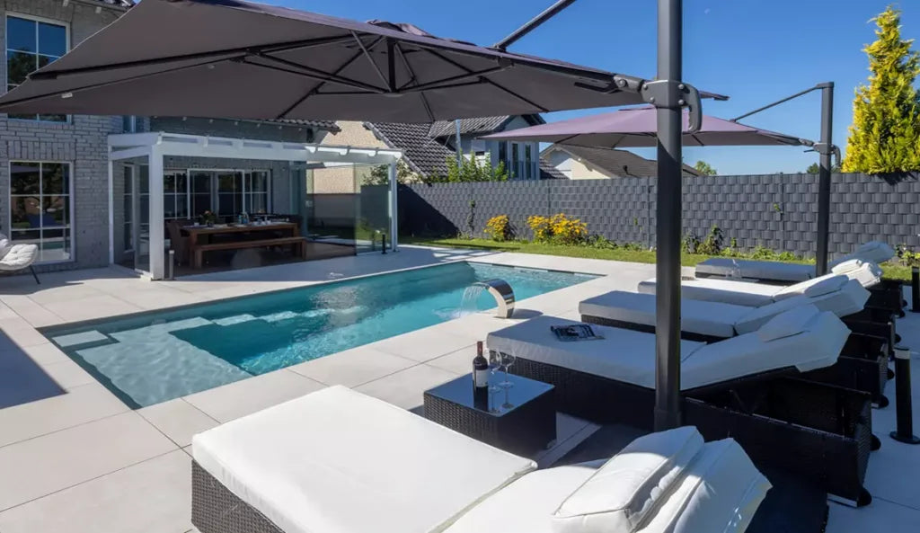 Leisurepools Precision högvattenlinje 3,2×5,1-8,1 m, 1,5 m djup