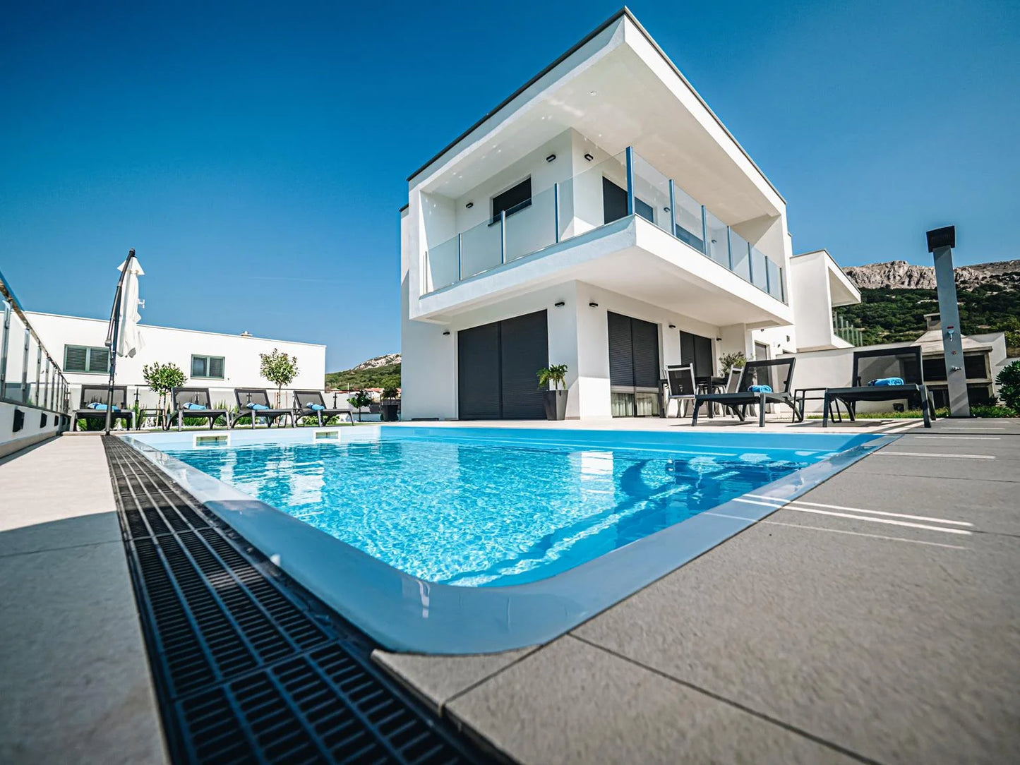 Lasikuituallas Aruba 700 7,20m x 3,70m x 1,50m