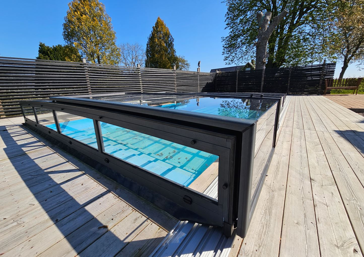 Pooltak ICON KIT S3 4×9 (kirkas lasi, sivuovi, yksinkertainen kisko, antrasiitti)