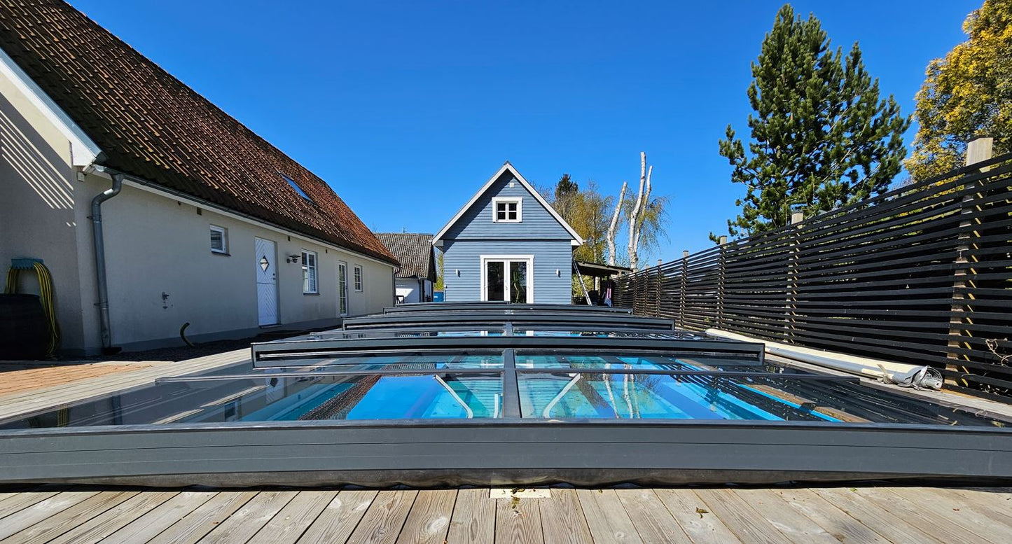 Pooltak ICON KIT S3 4×9 (kirkas lasi, sivuovi, yksinkertainen kisko, antrasiitti)